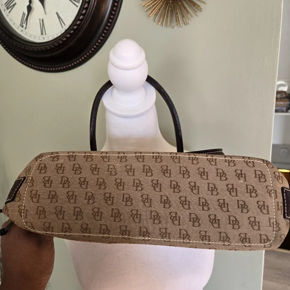Dooney&Bourke Shoulder Bag Tan/Brown - Picture 4 of 5